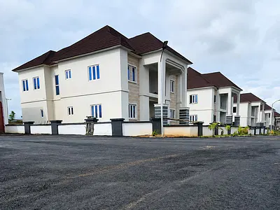 4-Bedroom + BQ Fully Detached Duplex (Carcass)