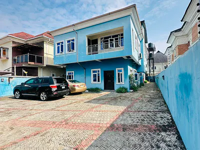 Nicely Carved 2 Bedroom Terrace Duplex