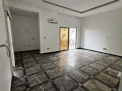 Well Spacious 5 Bedrooms Terraced Duplex, Elevator and with 2 Rooms BQ
