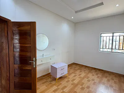 Luxury 1 Bedroom Apartment in Serene Surroundings