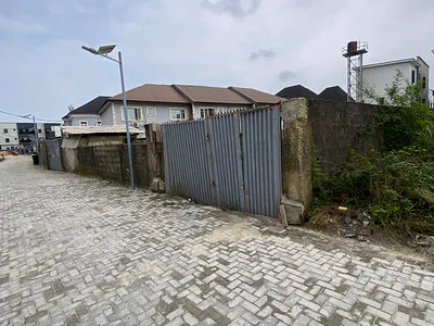 589SQM Fenced Land