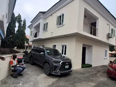 Four Bedrooms Fully Detached Duplex with BQ
