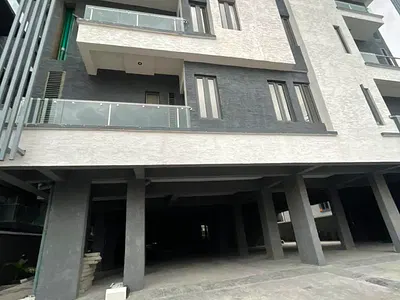 2 Bedroom Apartment with Elevator and Pool