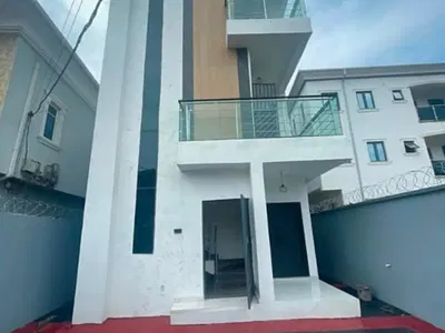 Newly Built 3 Bedroom Apartment