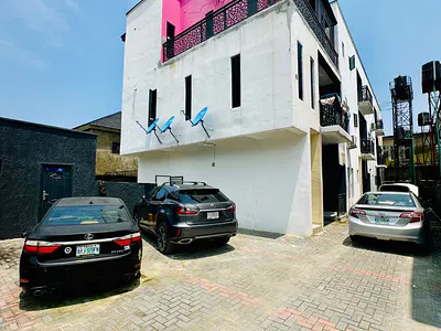Spacious 2 Bedroom Apartment