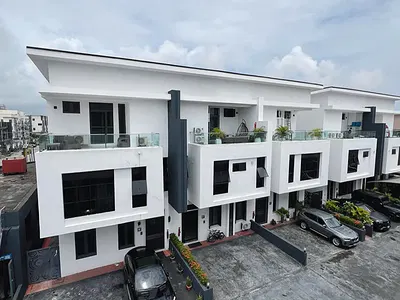 Luxury 5-Bedroom Terraced Duplex with BQ, Pool and Gym
