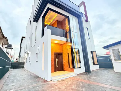 Brand New & Exquisite 5 Bedroom Duplex, Fully Detached