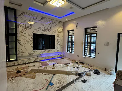 Exquisite Studio Apartment with Open Plan Kitchen