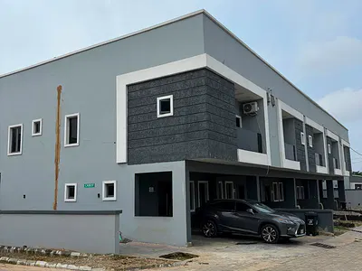 Luxury Spacious 3 Bedroom Terrace with BQ Very Nice Money Value