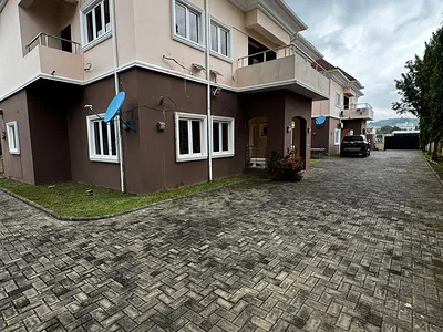 Standard 4 Bedrooms Duplex with BQ