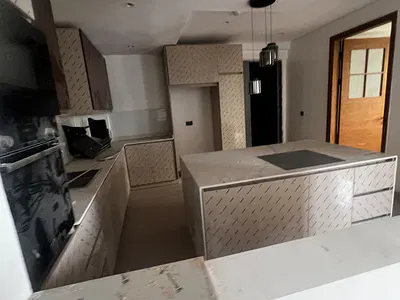 Luxury 3 Bedrooms Flat with BQ