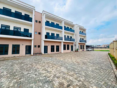 Beautiful 4 Bedroom Spacious Terrace Duplex, BQ, Greenery, Tarred Road