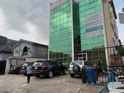4 Storey Commercial Complex