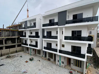 Beautiful 3 Bedroom with Private Elevator