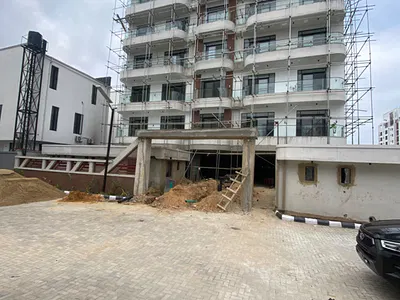 3 Bedroom Apartment with Gym