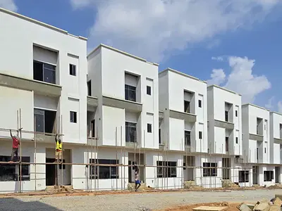 4 Bedrooms Townhouse + BQ
