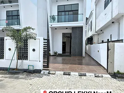 Modern 4 Bedroom Detached Duplex