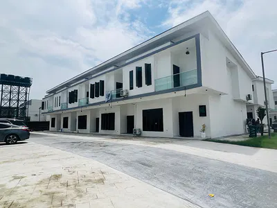 Brand New 4 Bedroom Terraced Duplex