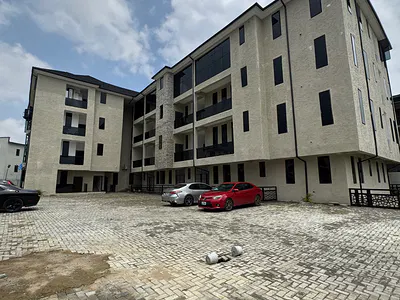 Spacious 3bedroom Flat
