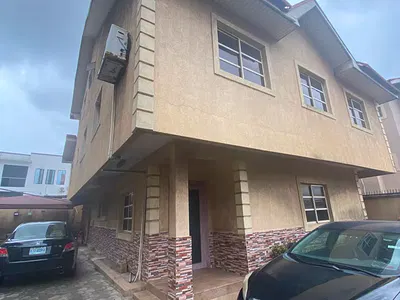 5 Bedroom Fully Detached Duplex