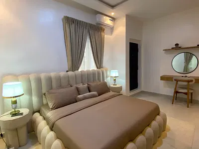 Fully Furnished 2-Bedroom Apartment