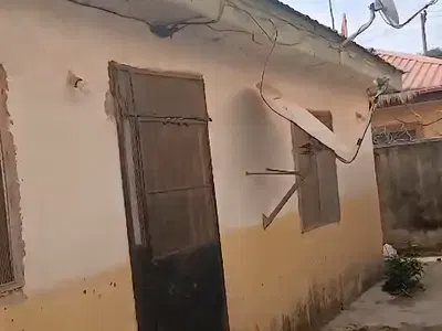 2units of 2bedroom and a Self Contain