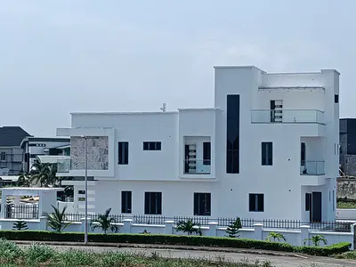 Luxury 5 Bedrooms Detached Duplex with Swimming Pool, Penthouse and BQ