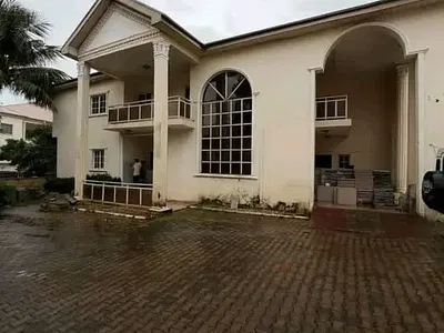 7bedroom Fully Detached Duplex