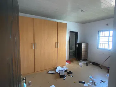 2 Bedroom Self Serviced Flat Upstairs