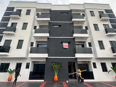 Newly Built 3bedroom with Elevator, Pool, Perfect for BNB