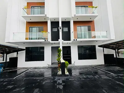 Exquisite Luxury 4 Bedroom Terrace Duplex