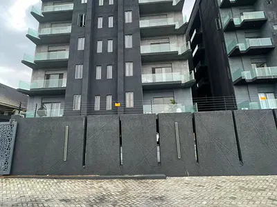 Furnished 2 Bedroom Apartment with Pool and Elevator