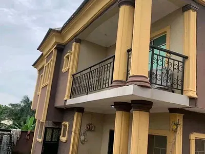 Standard 8 Bedrooms Flat