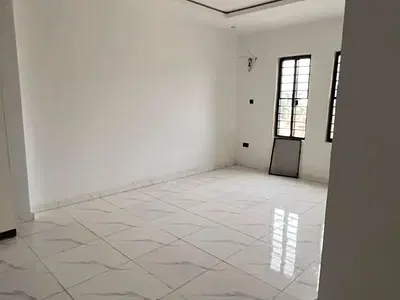 Brand New 2-Bedroom Apartment (Upstairs)