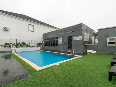 Luxury Furnished Room in a Shared Apartment in a Serviced Estate