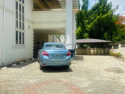 6bedroom Fully Detached with 2bedroom BQ