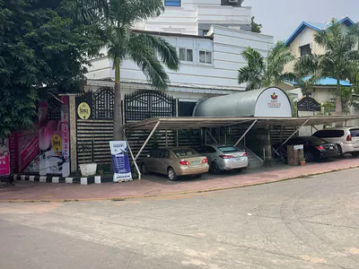 Apartment of 27rooms Properly Furnished