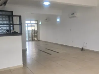 Units of 4-Bedroom Luxury Terrace on 3-Level with a Garage