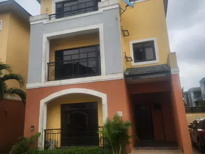 4 Bedroom Terrace Duplex with a Rooms BQ