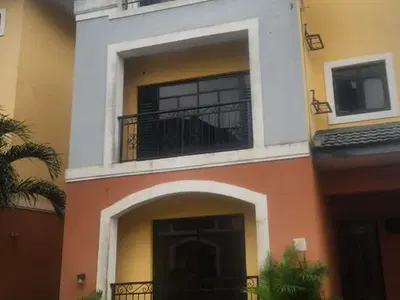 4 Bedroom Terrace Duplex with a Rooms BQ