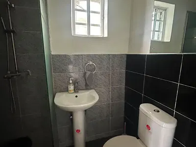 An Executive Standard and Very Decent 3 Bedroom Flat