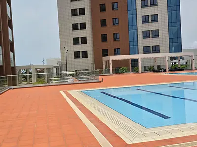Luxury 3-Bedroom Top Floor Apartment