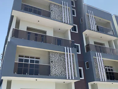Enormous 2 Bedroom Apartment with All Rooms Ensuite