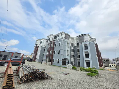 Serviced 1 Bedroom with Swimming Pool/Gym/Elevator for Distress