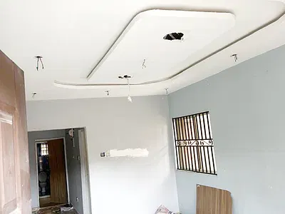 A Well Maintained 3 Bedroom Flat