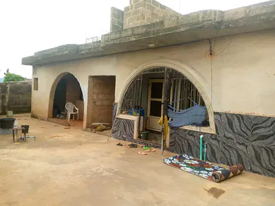 Solid 3 Bedroom Bungalow with Deed & Receipt