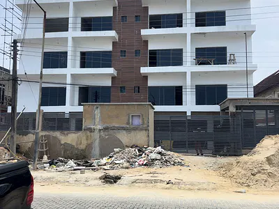 2 Bedroom Apartment with Swimming Pool