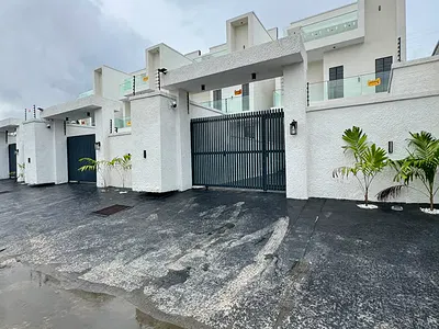 Uniquely Built 4 Bedroom Detached Duplex with BQ