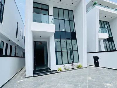 Beautiful 5-Bedroom Detached Duplex with BQ and Swimming Pool