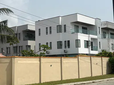 5 Bedroom Detached Duplex/House